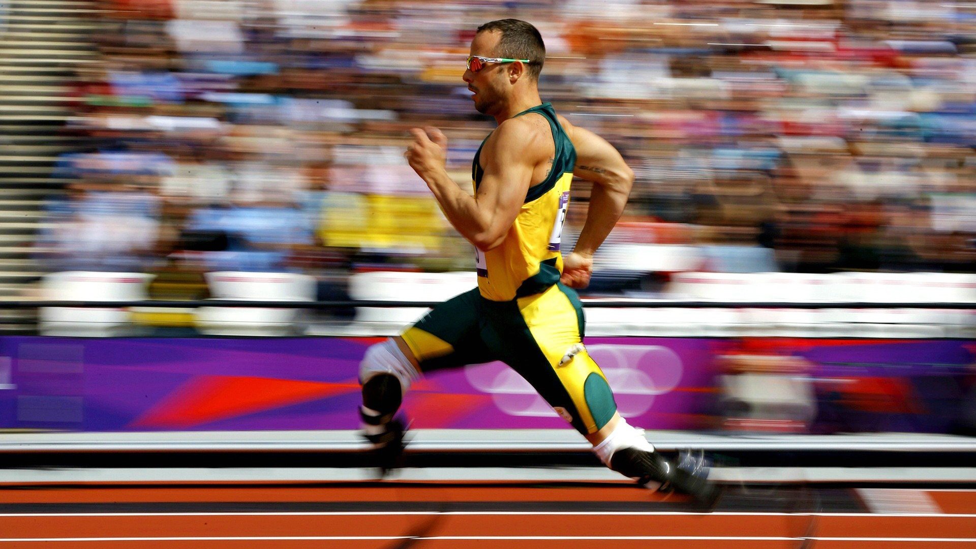 当足球遇上F1，阿什拉夫在巴林接管比赛，伊拉克球迷强行终结曼城神话