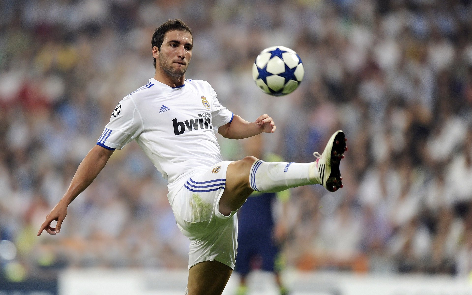 马刺对阵广厦队,西亚卡姆大场面先生