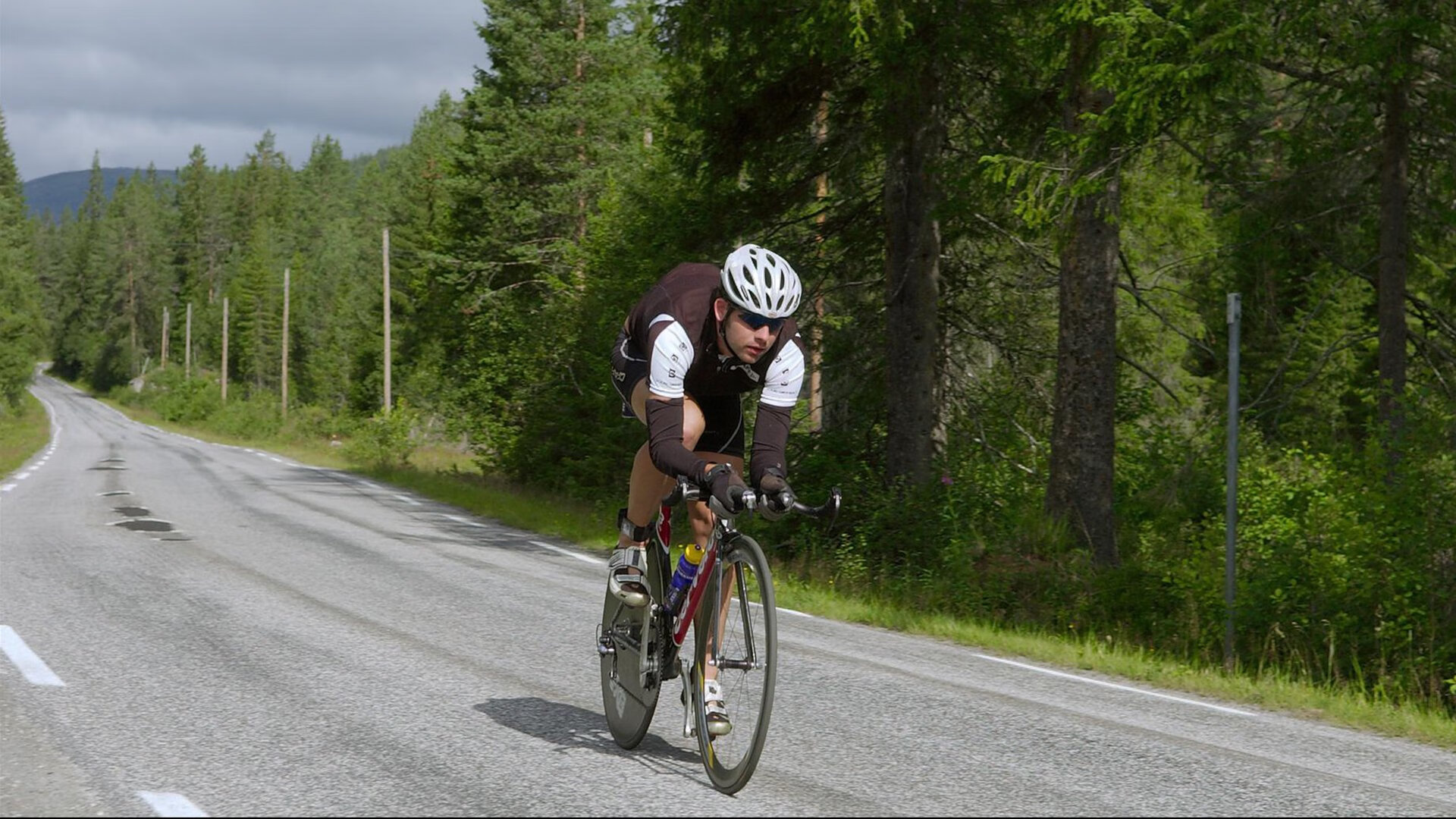开云体育-奥斯梅恩完成自我救赎，巴西强势拿下塞维利亚