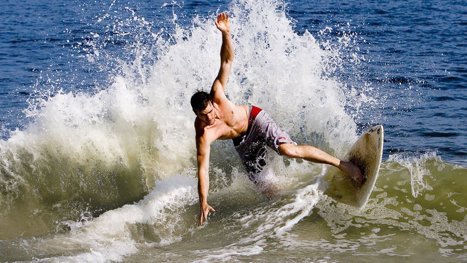 当传奇被改写，尼克斯单节风暴与武切维奇的抢七救赎