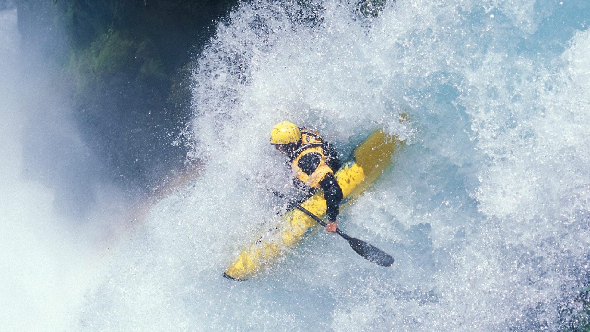 魔术鏖战独行侠，易建联点燃赛场